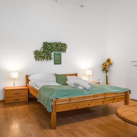 Elegant 2Br Apartment - Near Bahnhof Wien Meidling מראה חיצוני תמונה